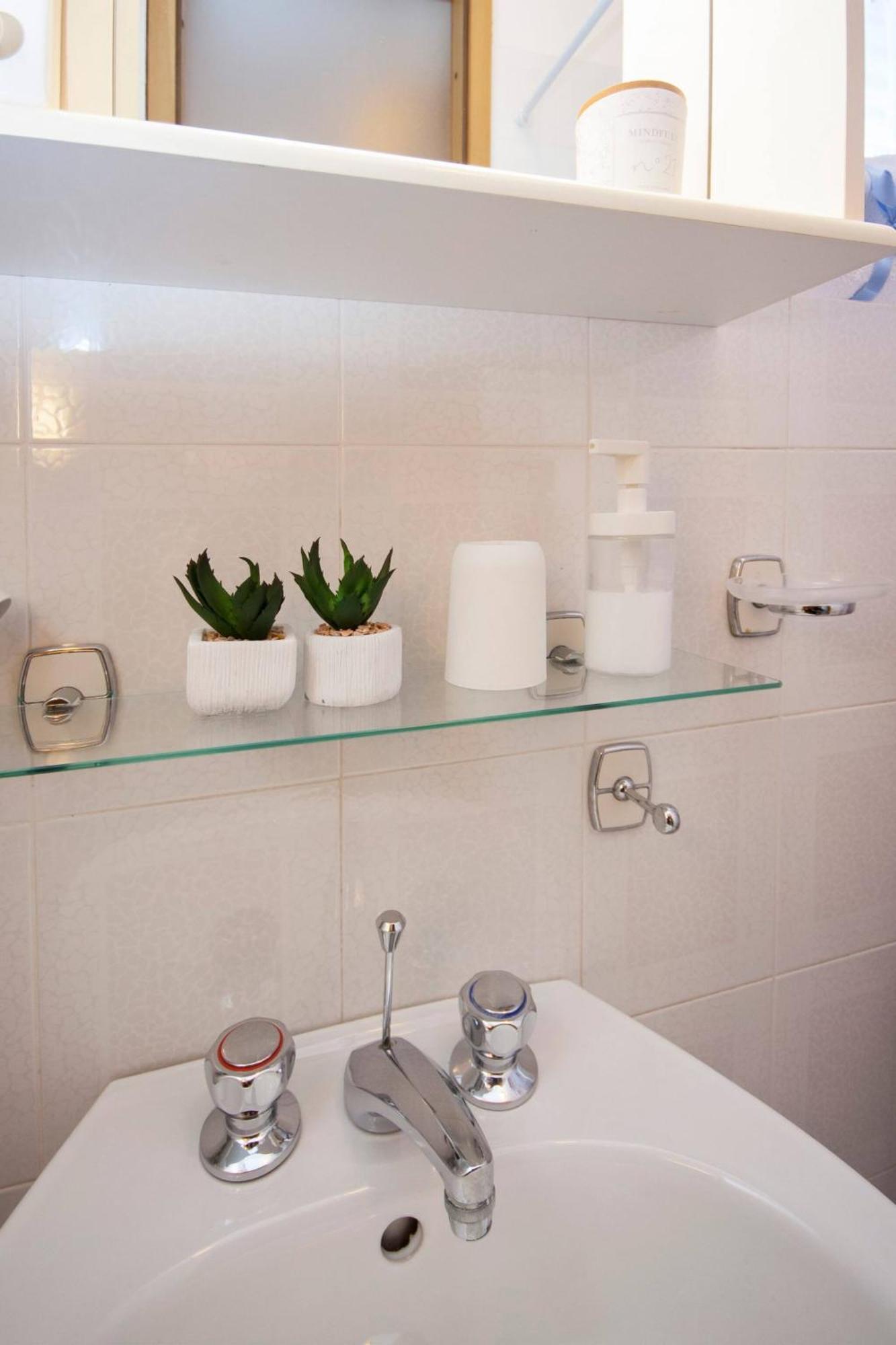 Family Apartments & Rooms Mikelin Primosten Ngoại thất bức ảnh